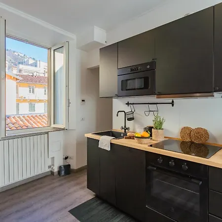 La Casa Di Nino كومو